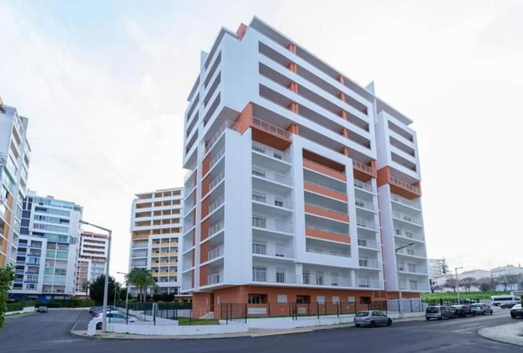 Comfortable Apartment Lumina - Central Portimao Bagian luar foto